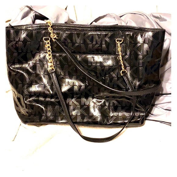Michael Kors bag for sale! - Picture 1 of 5
